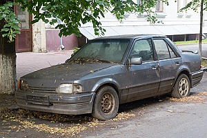 a car that has rust on it and will be taken to a body shop